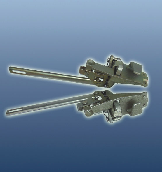 KAMAZ Zamok dveri 5320-610502021 lev pr. stobr.(k-t 2sht)