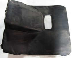 MTZ Panel rulevoi kolonki (centralnaya) 80-6700300 (10654)