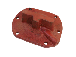 Крышка подвода масла разд. коробки 151.37.319-1 ООО БТЗ