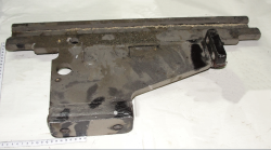 1221 Bokovina 1321-2707060-B pravaya (naveska bez gidropodemnika) krepezh boltami (9605)