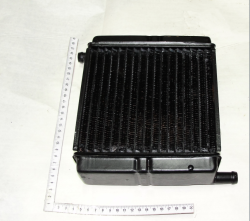Radiator otop. medn.80-8101900 UK (patrub. v razn. storoni) (10145)