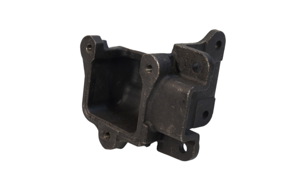 Кронштейн рессоры 452 (перед. лев.пер.рес.)(задний правый зад. рес.) 451Д-2902446-Б