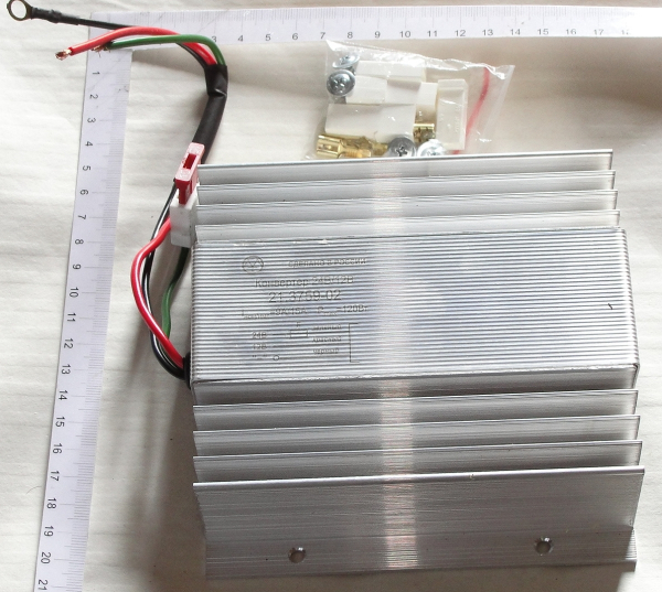 POLESE Preobrazovatel napryazheniya PN-2412V-20A (15770)