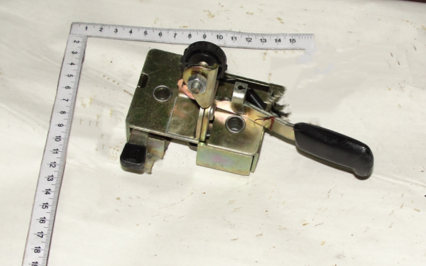 1523 Zamok dveri levii 80-6105050 (9915)