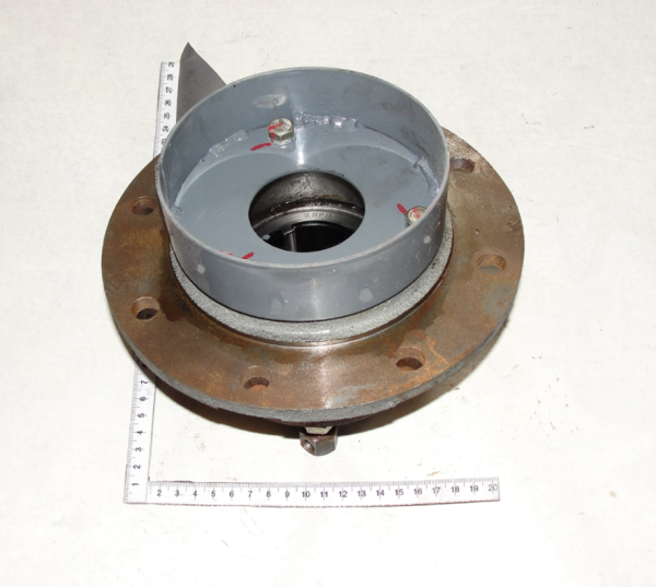 TORUM Opora bitera verhnego nakl kam sleva 181.03.00.170A-01 Rostselmash (13031)